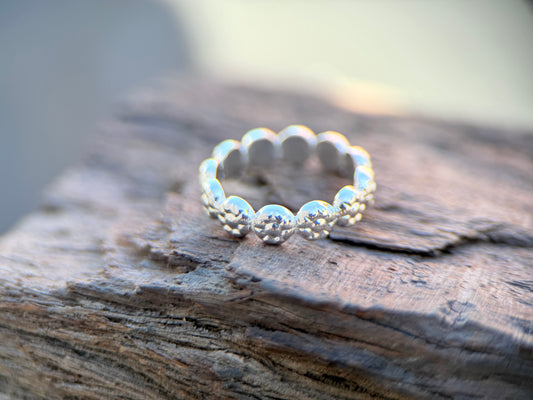Daisy stacker ring Large.